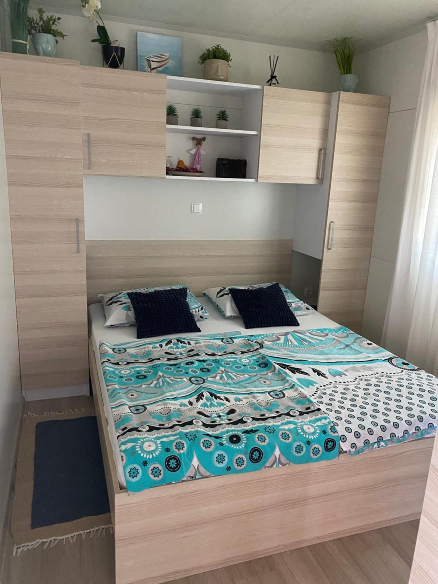 Amore Del Mare, Seaside Family Pace, Free Parking And Wifi In Camp Dalmatino Drage Exterior foto